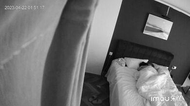 新流出稀缺的酒店偷拍乐橙酒店高清偷拍精品 大学生情侣黄发JK妹和猥琐男友开房激情